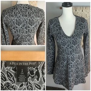 NWT A Pea in the Pod Maternity Floral Top-S